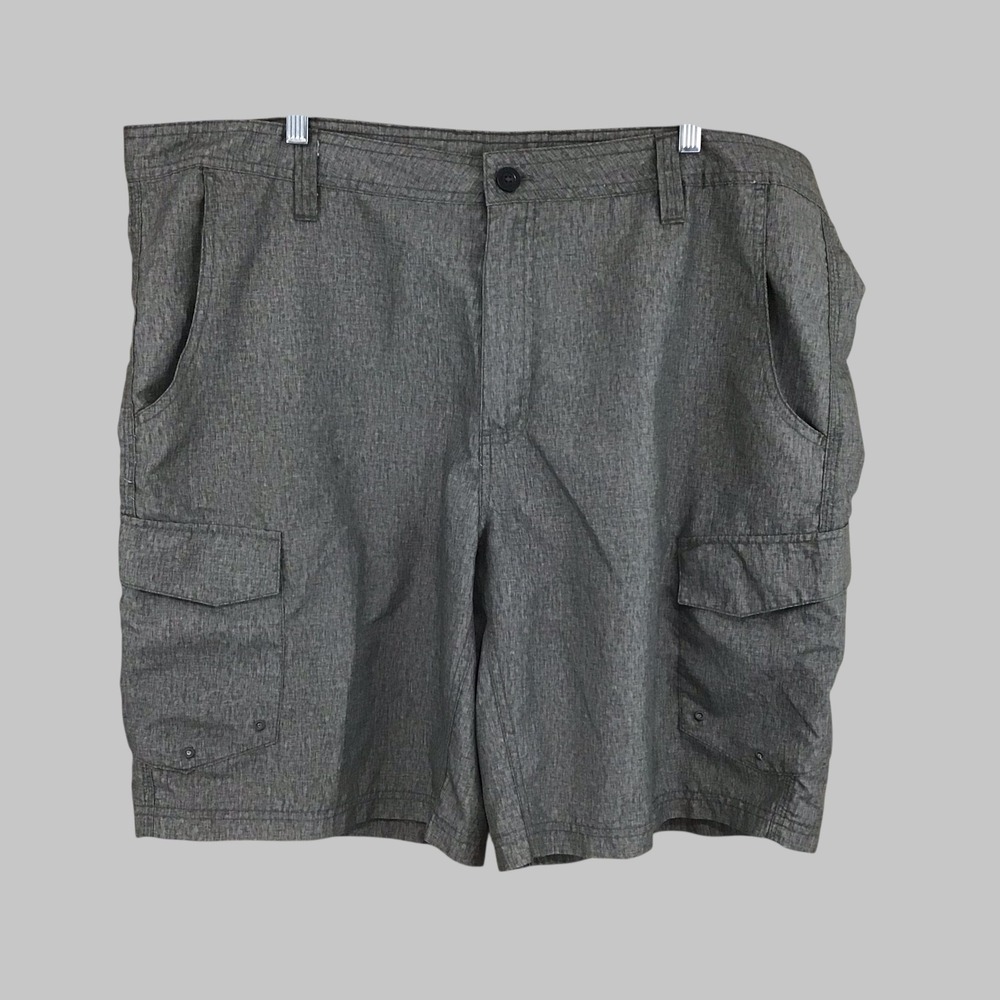Magellan Outdoors Mens Gray Water Repellent Cargo Shorts Size 40